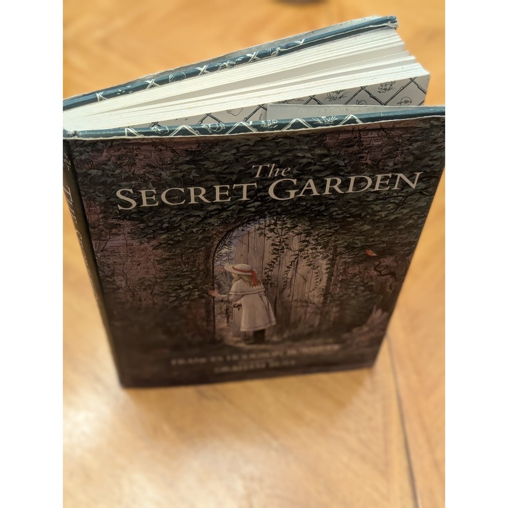 The Secret Garden Frances Hodgson Burnett Hardcover First US Edition 1987 - Picture 3 of 8